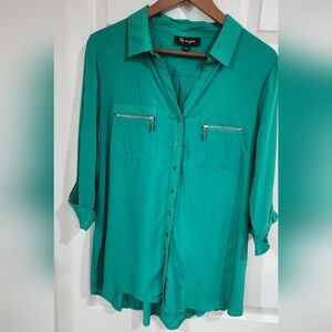 3/4 sleeve, button up